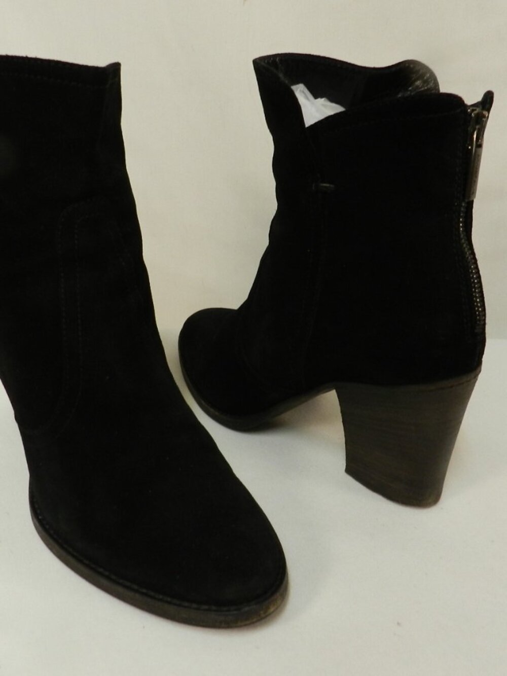 Aquatalia Suede black ankle zip boots booties w/ block heel Italy Size Sz 10
